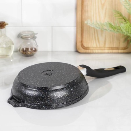 Granite Star pan, d = 18 cm, plastic handle, anti -stick coating, black color-2