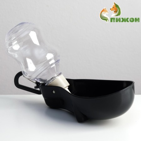 Walking figure curly, 300 ml, with a soft nose, black