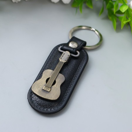 Брелок кожзам, металл "Гитара" 7,8х3,2 см-1