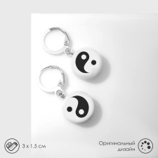 Earrings plastic 