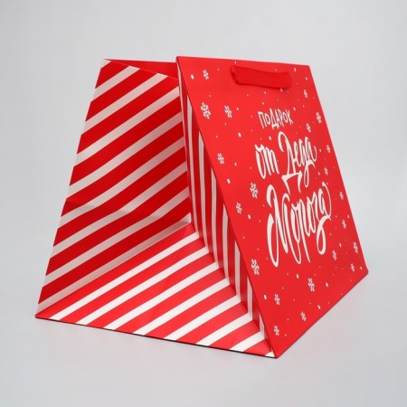 Gift package with a wide bottom "Gift from Santa Claus", 35 x 29 x 28 cm, New Year-2