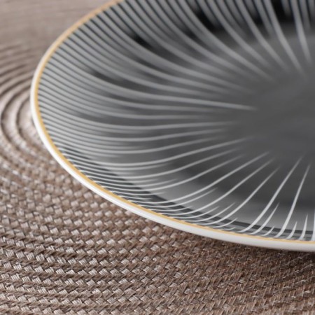 Ceramic dessert plate "Flying", D = 20.5 cm, black color-1