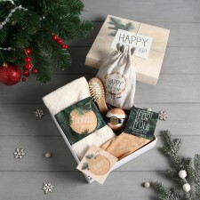 Gift Happy New Year to a towel and accessories (4 items)