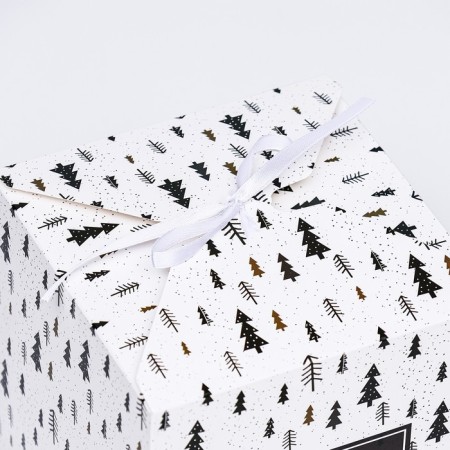 Folding box "Magic New Year" 14 x 14 x 14 cm-3