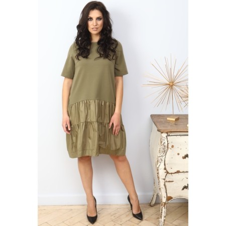 Women's dress, size 48