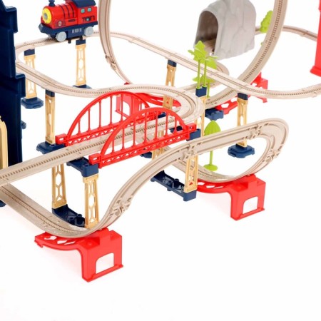 Railway "City" in a suitcase, works from batteries-12
