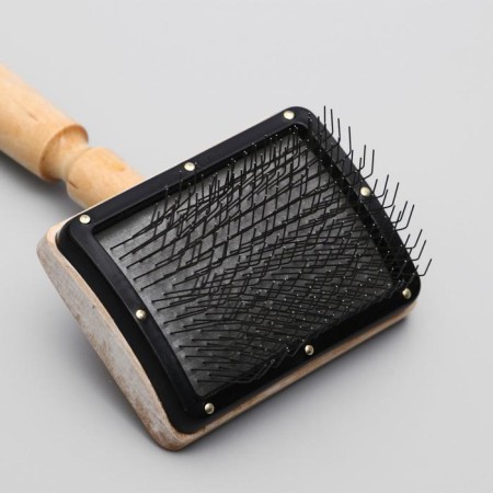 Wooden brush "premium" without drops for long -haired animals, base 80x60 mm-4