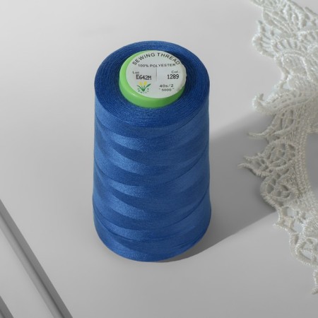 Threads 40/2, 3100 m, dark blue color No. 1289-2