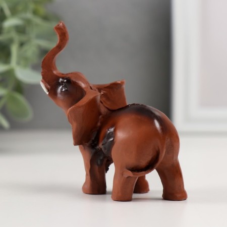Souvenir "Elephant" under the red tree 7x8x3 cm mix-3