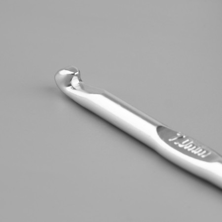Knitting hook, with anodized coating, d = 7 mm, 15 cm-3