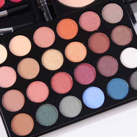 A set of professional cosmetics "Miss Young" No. 17-7