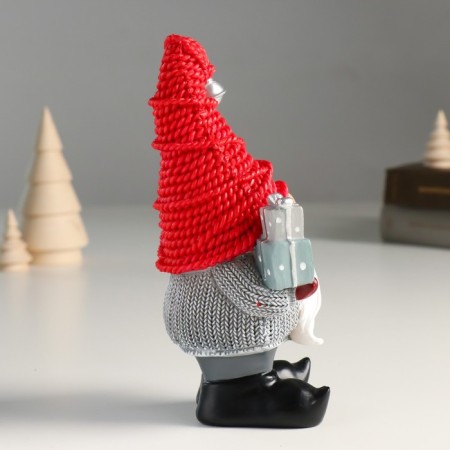 Polystone souvenir "Santa Claus in a red cap, with gifts and a bell" 7x9x18 cm-1