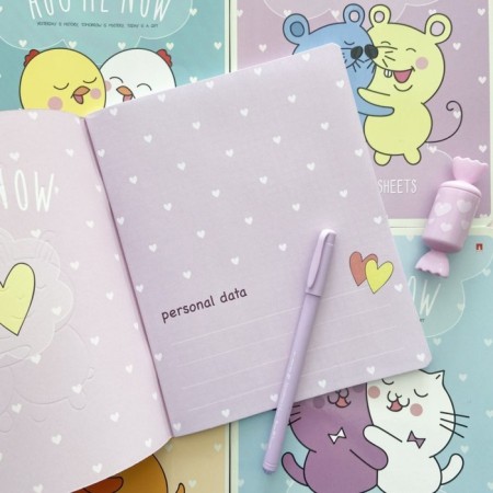 Notebook of 48 sheets in the cage "hugs", cover coated cardboard, selective UV-keys, congruff, mix-9