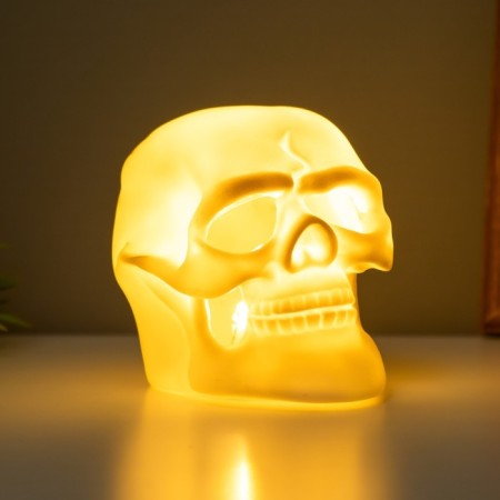 Skull lamp 2W LED LR44 5x7.5x7cm-1