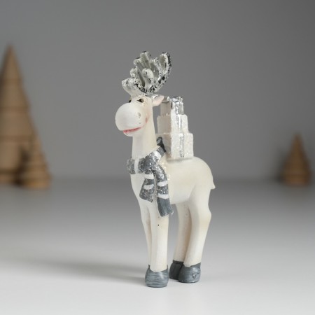 Polystone souvenir "Deer with silver horns, with white gifts on the back" 5.5x2x11.5 cm