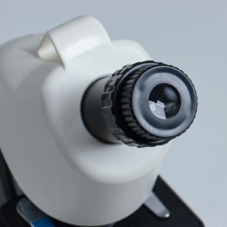 Microscope "Young Biologist" Frendering to x1200, white, backlight-8