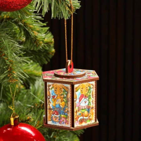 Toy on the tree "flashlight", with backlight, 7x5.5x6.2 cm