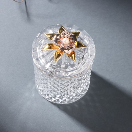Casket glass "Flower - sharp petals" gold 6x6x8 cm-1