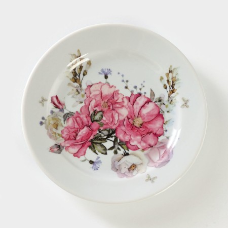 Porcelain plate "Pink flower", D = 17.5 cm