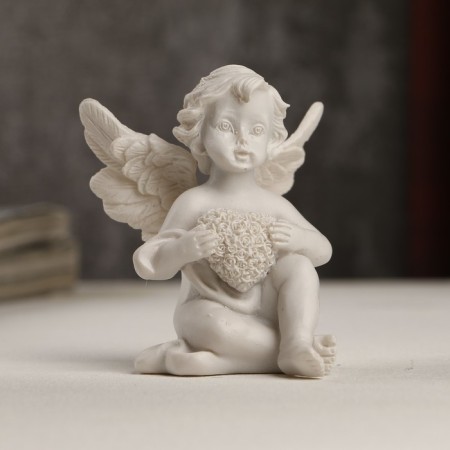 Polystone souvenir "Snowty Angel with Flower Heart" 7x5.5x5 cm-3