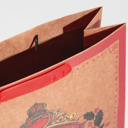 Craft vertical “Comple and warmth” package, l 31 x 40 x 11.5 cm, new year-4