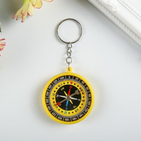A keychain with a compass Round mix 4.5x4.5x1 cm