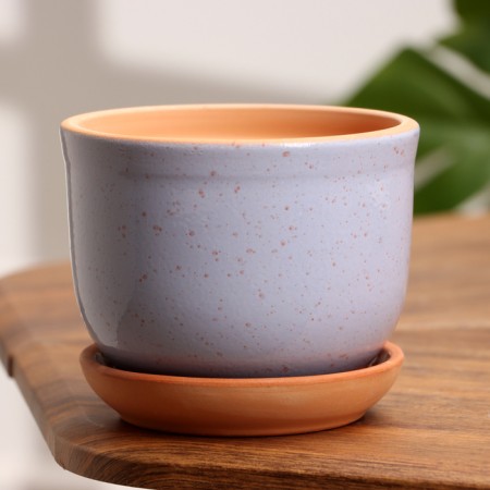 Flower pot "Lomonosovsky" lilac 0.7 l