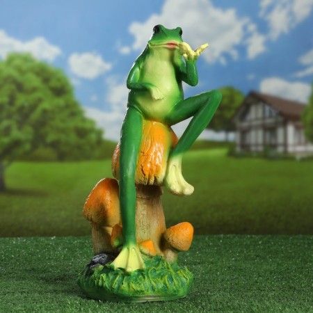 Garden figure "Frog with a butterfly" 14x14x39cm-3