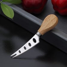 A knife for the cheese of the Dolyan 