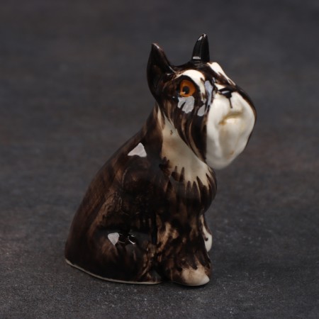 Porcelain figurine "Mittelshneuszuzer Black and White", 8 cm, author's painting