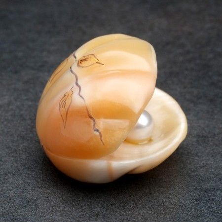 Souvenir "Pearl", 6 × 4.5 cm, selenite, mix-2