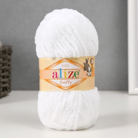 Yarn "Softy" 100% micropoliester 115m/50g (55 white)