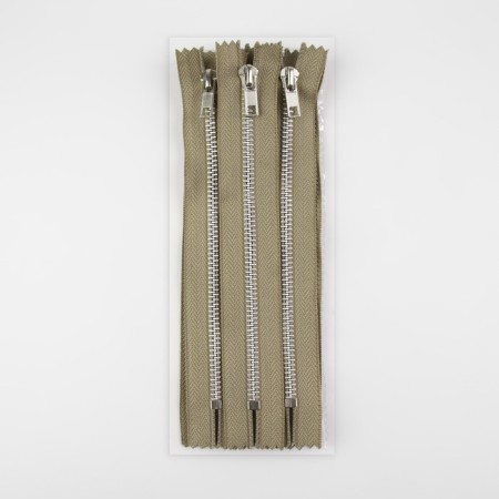 Metal zipper, No. 5, non -proceeding, automatic lock, 18 cm, beige color/nickel-2