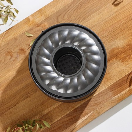 Baking form "German mini-kex", d = 18 cm, removable bottom, anti-stick coating, black-1