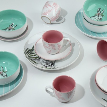 A set of dishes for 4 persons "Easter. Forest characters ”, 16 objects: 4 plates 23 cm, 4 bowls 14.5 cm, 4 circles 250 ml, 4 saucers 15 cm.-5