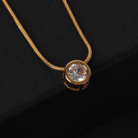 Pendant's pendant Circle in a cut, white color in gold, 40 cm