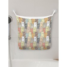 Organizer in a bathtub on suction cups 