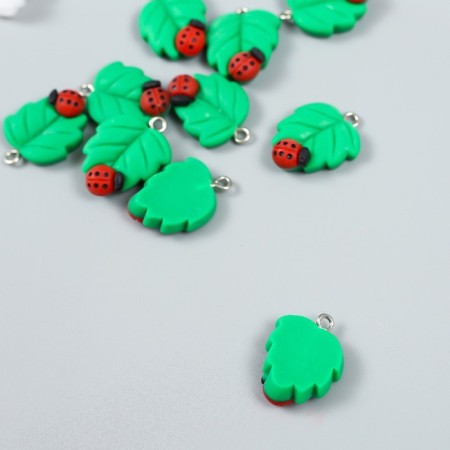 Decor for creativity plastic "Leaf with God's cow with a loop" 0.4x1.6x2 cm-1
