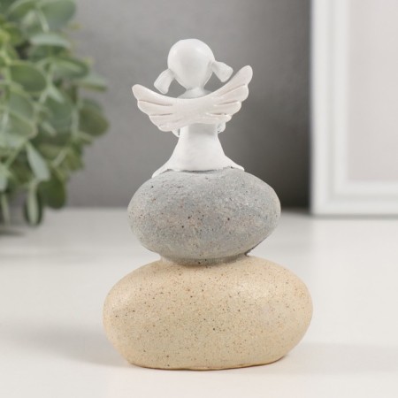 Souvenir Polystone "Girl Angel on pebbles" 7x4.5x10.5 cm-2
