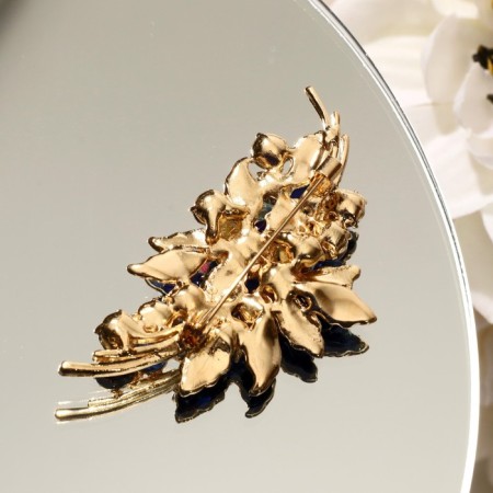 Brooch "Branch" luxurious, white-blue color in gold-1