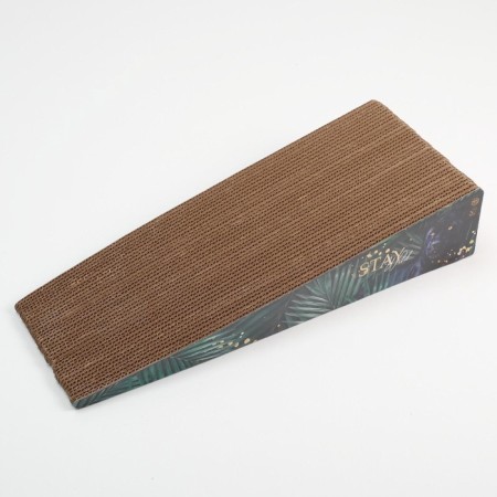 Cardboard clawed with cat mint Stay Wild, triangular, 45 × 18 × 9 cm-2