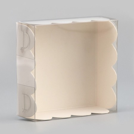 White cookie box, 7 x 7 x 3 cm