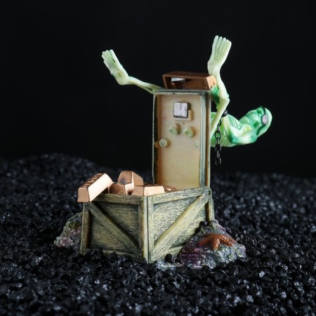 The sprayer is a mobile "skeleton with gold"-3