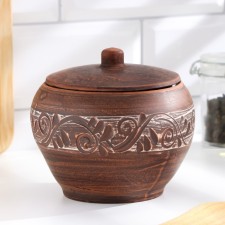 A hot pot of 0.7 l, 13x13x13cm, Angob