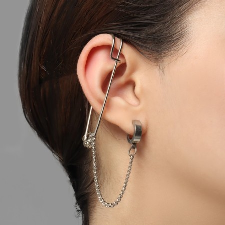 Earring "Kaff" Pin and chain, silver color