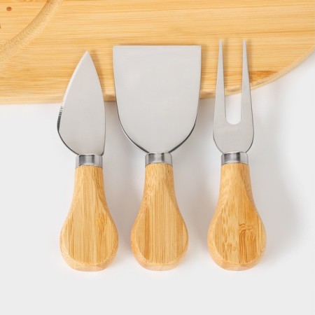 Set for the supply of cheese cheese Chece, 3 knives, board 32.5 × 18 cm, bamboo-2
