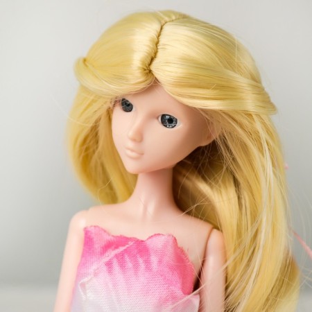 Hair for dolls "wavy with a tail" size is small, color 613