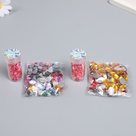 Decor "Semiobusins ​​and rhinestones. Pink-cream gradient" d = 4 mm 10g 200 pcs 5x2.5 cm, mix