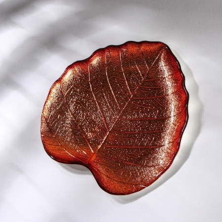 Maya dish, 17 cm, burgundy color