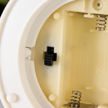 LED nightlight from batteries 3HAAA white 11x11x20 cm Risalux-9